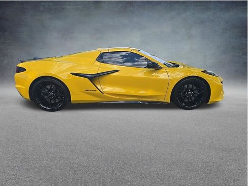 Used 2025 Chevrolet Corvette Z06 image 4