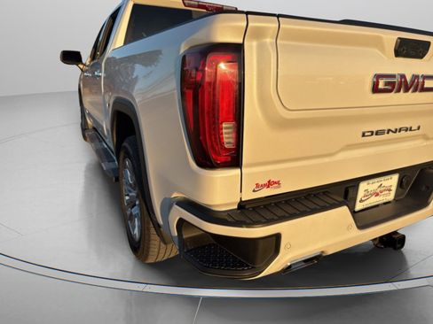Used 2024 GMC Sierra 1500 Denali w/ Technology Package image 9