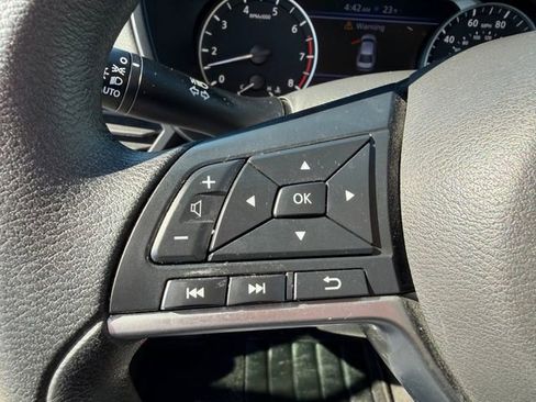 Used 2022 Nissan Altima 2.5 SV image 18