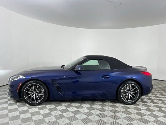 Used 2019 BMW Z4 sDrive30i w/ Executive Package RWD image 8