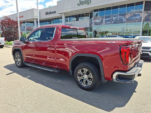Used 2019 GMC Sierra 1500 SLE w/ SLE Value Package AWD/4WD image 22