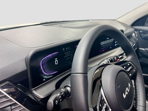 New 2026 Kia Seltos S image 9