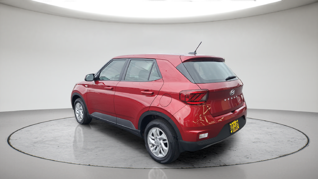 Used 2026 Hyundai Venue SE FWD image 15