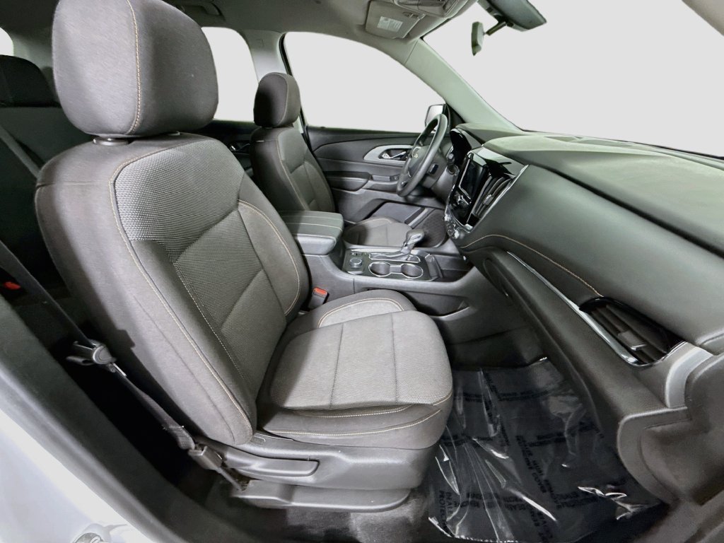 Used 2021 Chevrolet Traverse LS w/ LPO, Cargo Package FWD image 27