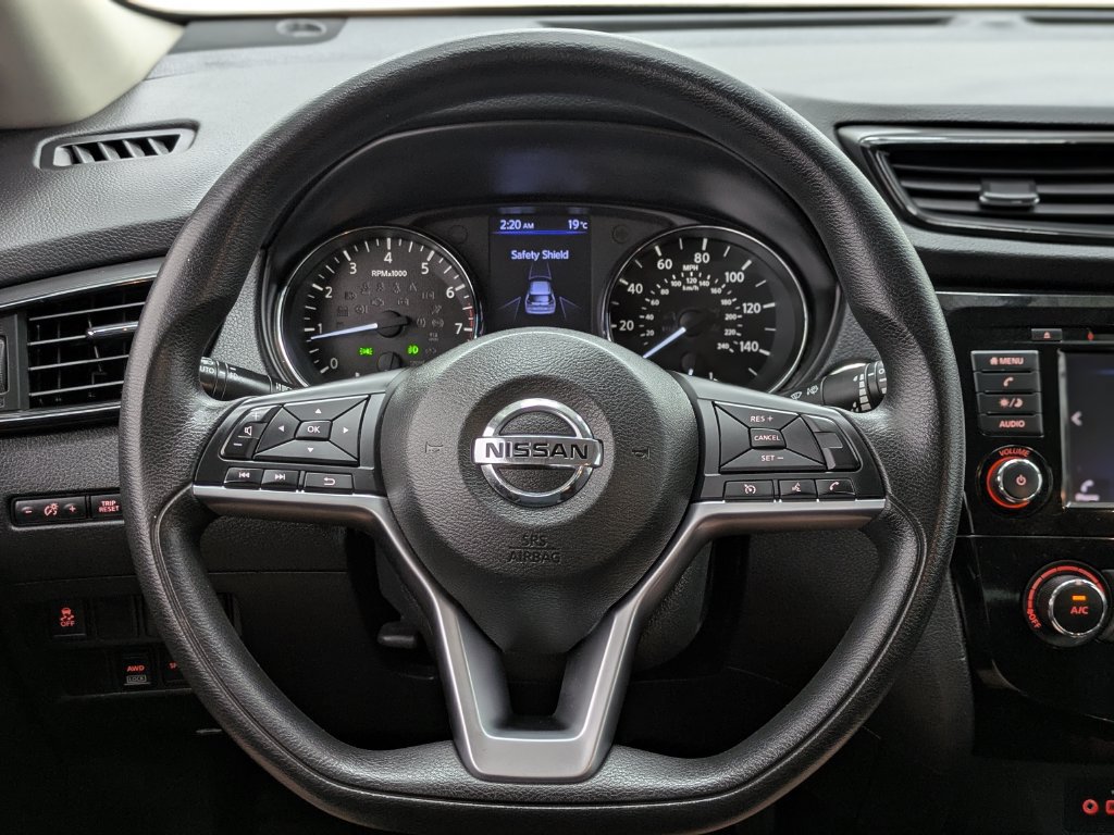 Used 2018 Nissan Rogue SV AWD/4WD image 27