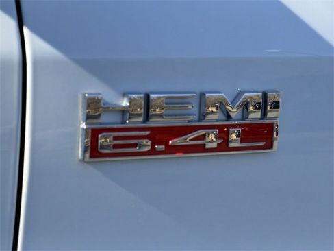 Used 2022 RAM 2500 Tradesman w/ Chrome Appearance Group image 37