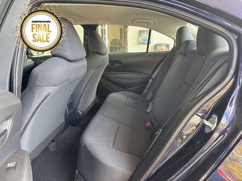 Used 2022 Toyota Corolla LE image 13