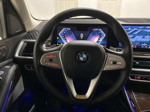 Used 2025 BMW X7 xDrive40i w/ Premium Package AWD/4WD image 12