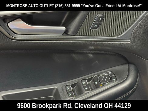 Used 2022 Ford Edge SE AWD/4WD image 12