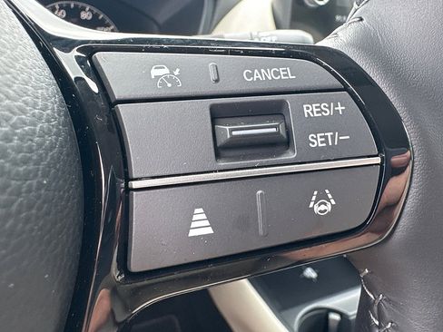 Certified 2026 Honda HR-V EX-L image 19