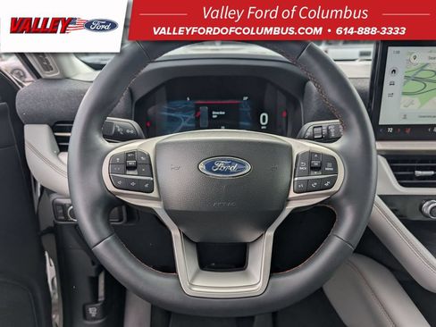 New 2025 Ford Explorer Active w/ Active Comfort Package AWD/4WD image 30