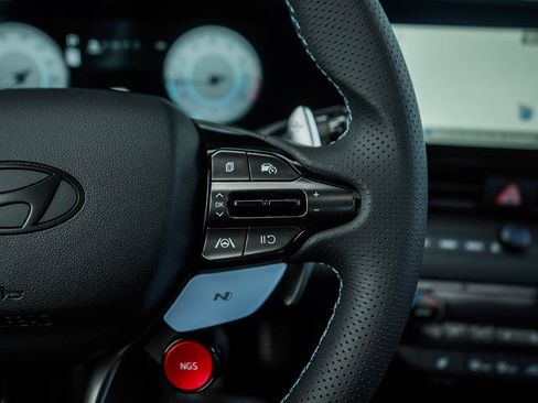 New 2026 Hyundai Elantra N FWD image 19