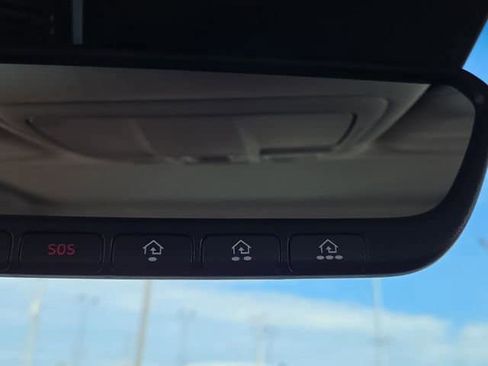 Used 2021 Genesis G70 2.0T w/ Elite Package image 24