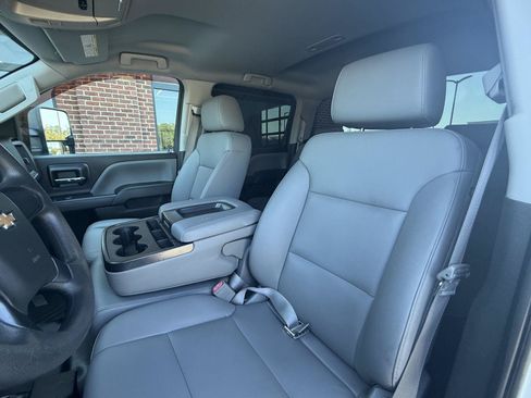 Used 2016 Chevrolet Silverado 2500 W/T w/ WT Convenience Package AWD/4WD image 15