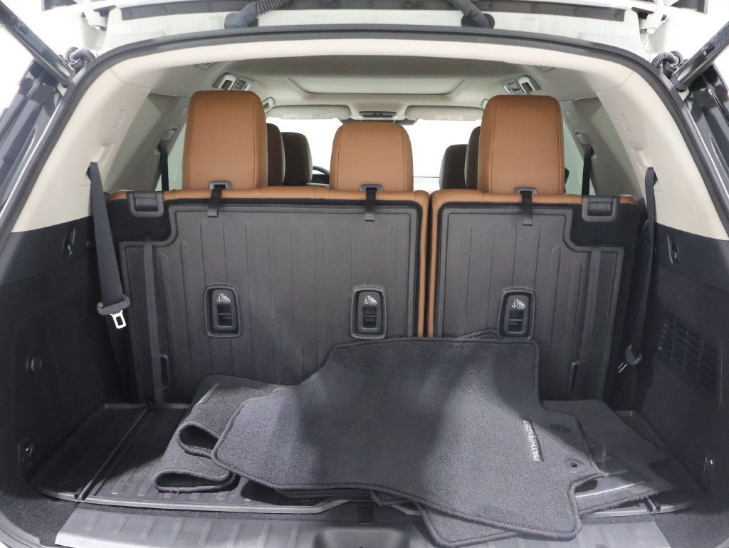 Used 2022 Nissan Pathfinder Platinum w/ Cargo Package AWD/4WD image 5