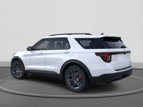 New 2026 Ford Explorer ST-Line w/ ST-Line Street Pack RWD image 4
