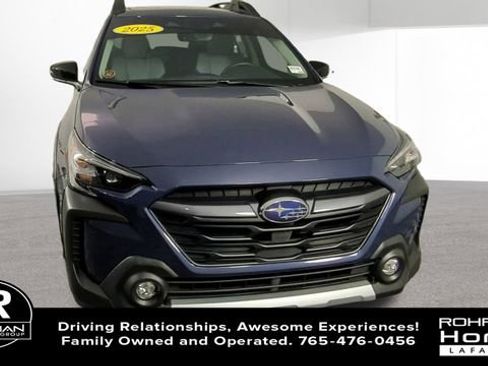 Used 2025 Subaru Outback Limited w/ Popular Package #2 AWD/4WD image 3