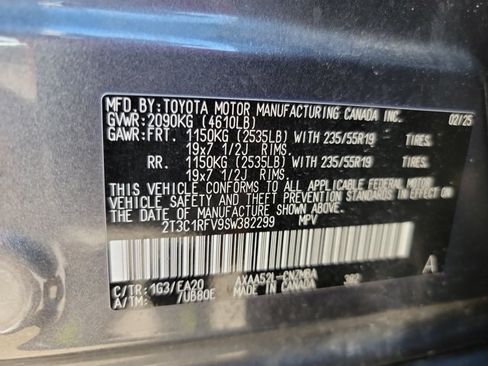 Used 2025 Toyota RAV4 XLE Premium FWD image 23