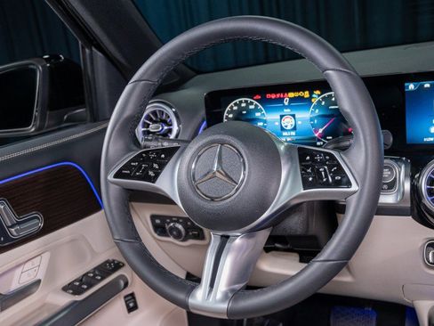 Certified 2026 Mercedes-Benz GLB 250 image 18