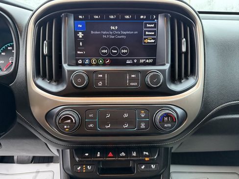 Used 2022 GMC Canyon Denali image 6