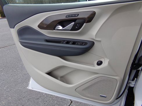 Used 2022 GMC Terrain Denali w/ Denali Premium Package image 61