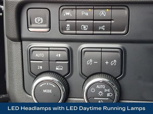 Used 2025 Chevrolet Tahoe RST w/ Comfort Package AWD/4WD image 9