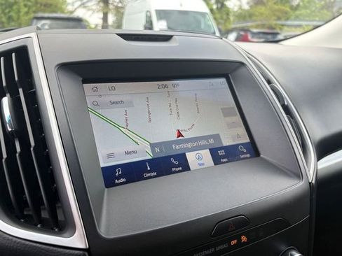Used 2020 Ford Edge SEL w/ Cold Weather Package AWD/4WD image 24