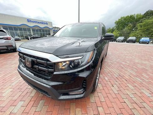 Certified 2025 Honda Ridgeline RTL image 26