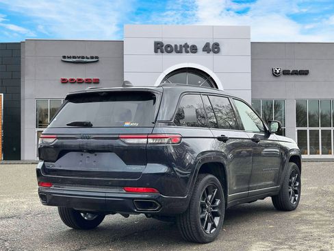 Used 2023 Jeep Grand Cherokee 30th Anniversary image 5