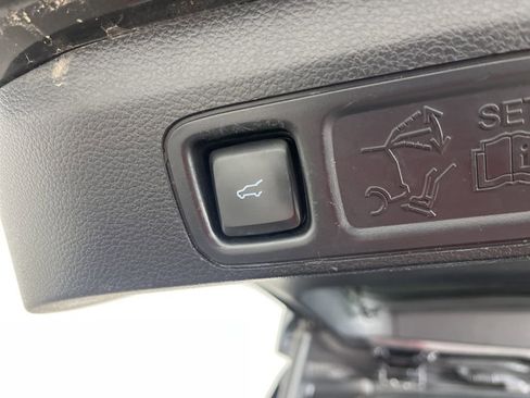 Used 2020 Ford Expedition Limited w/ Equipment Group 303A image 12