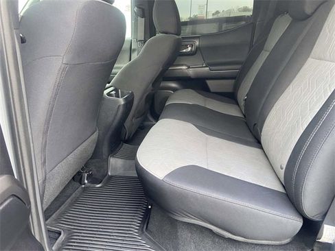 Used 2020 Toyota Tacoma TRD Off-Road image 21