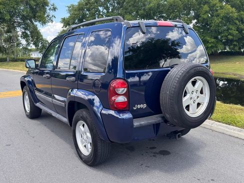 Used 2007 Jeep Liberty Sport RWD image 14