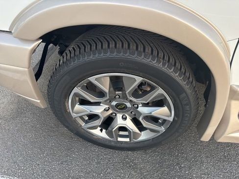 New 2025 Chevrolet Express 2500 Work Van w/ Driver Convenience Package image 8