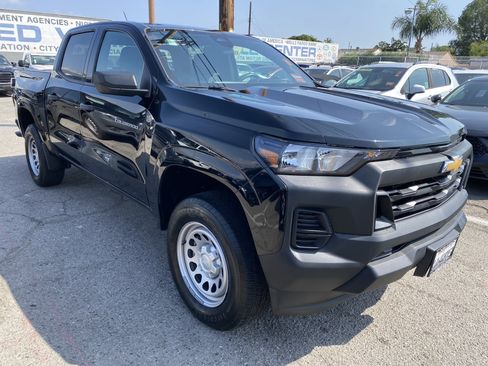 Used 2024 Chevrolet Colorado W/T RWD image 7