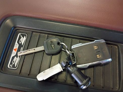 Used 2019 Chevrolet Silverado 2500 High Country AWD/4WD image 44