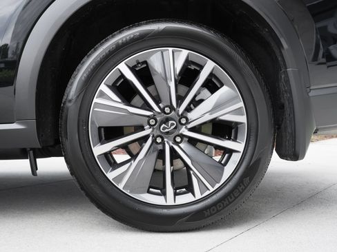 Certified 2026 INFINITI QX60 Luxe w/ Family Package FWD image 28