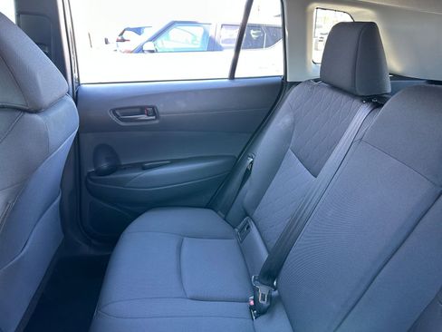 Used 2025 Toyota Corolla Cross LE image 38