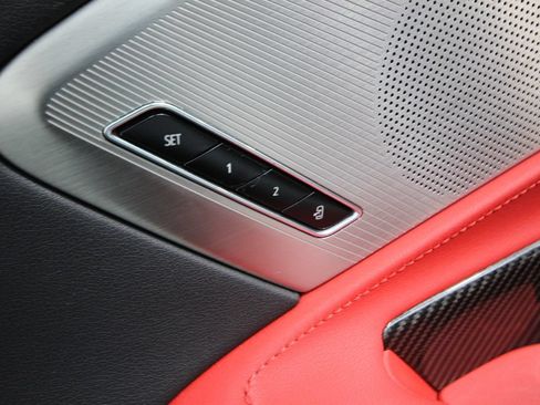 Used 2021 Chevrolet Corvette Stingray Preferred Conv w/ Z51 Performance Package RWD image 14