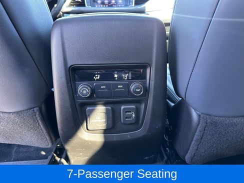 Used 2022 Buick Enclave Essence w/ Experience Buick Package image 18