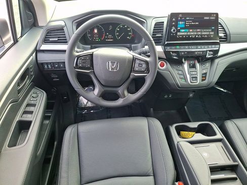 Used 2025 Honda Odyssey EX-L image 12