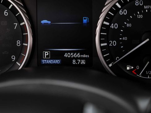 Used 2018 INFINITI Q50 Luxe w/ Essential Package (3.0T Luxe) image 19