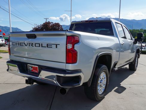 Used 2020 Chevrolet Silverado 3500 LTZ w/ Safety Package AWD/4WD image 8