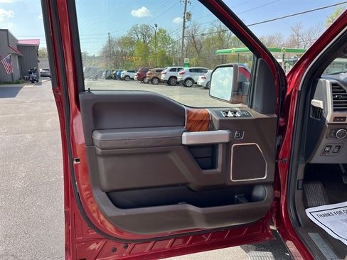 Used 2018 Ford F150 King Ranch w/ Equipment Group 601A Luxury AWD/4WD image 16