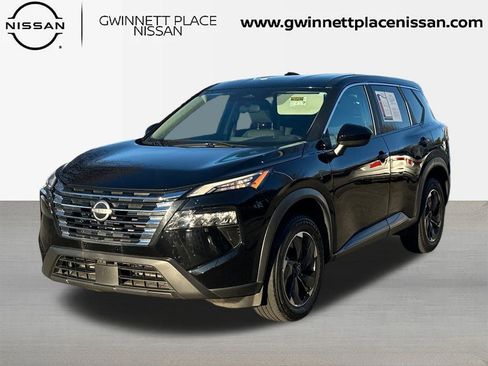 Used 2024 Nissan Rogue SV image 1