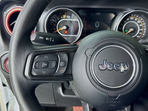 Used 2022 Jeep Gladiator Sport image 22