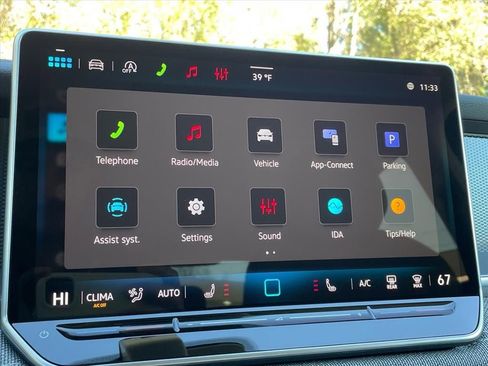 New 2026 Volkswagen Tiguan S FWD image 7
