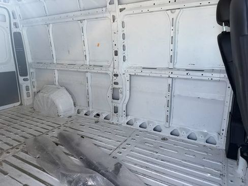 Used 2024 RAM ProMaster 2500 w/ Convenience Group FWD image 22