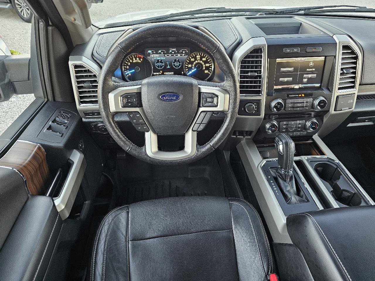 Used 2015 Ford F150 Lariat w/ Equipment Group 502A Luxury AWD/4WD image 40