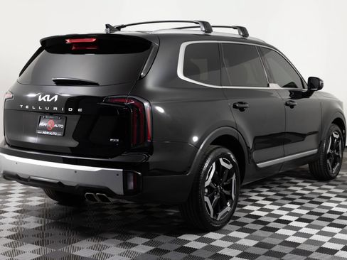 Used 2024 Kia Telluride EX w/ EX Captain's Chair Package AWD/4WD image 7