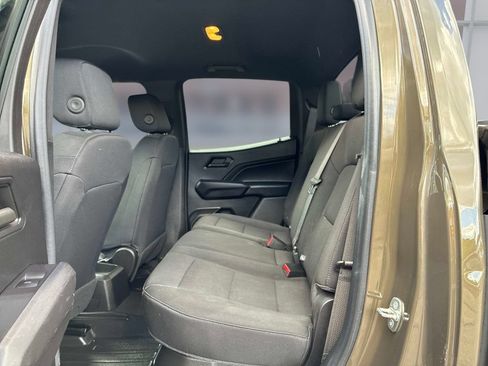 Used 2023 Chevrolet Colorado W/T RWD image 21